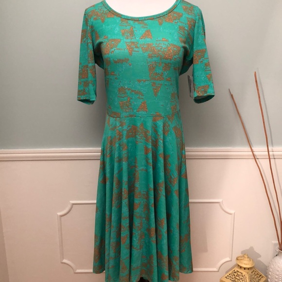 LuLaRoe Dresses & Skirts - NWT! LuLaRoe Nicole Dress